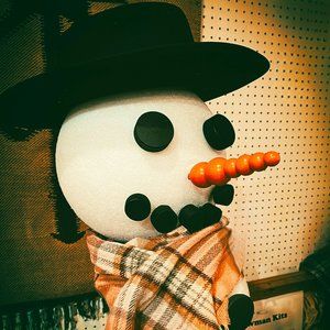 Wooden Snowman Decorating Kit with storage bag